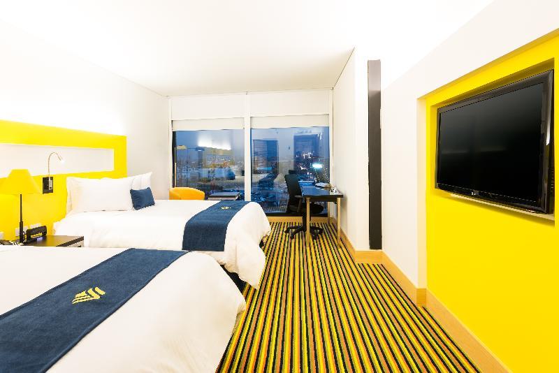 Wyndham Bogota Hotel Exterior photo A room at the hotel